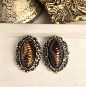 SELRO SELINI Unsigned Vintage Bronze Oval Ribbed Faux Tortoise Clip-On Earrings.